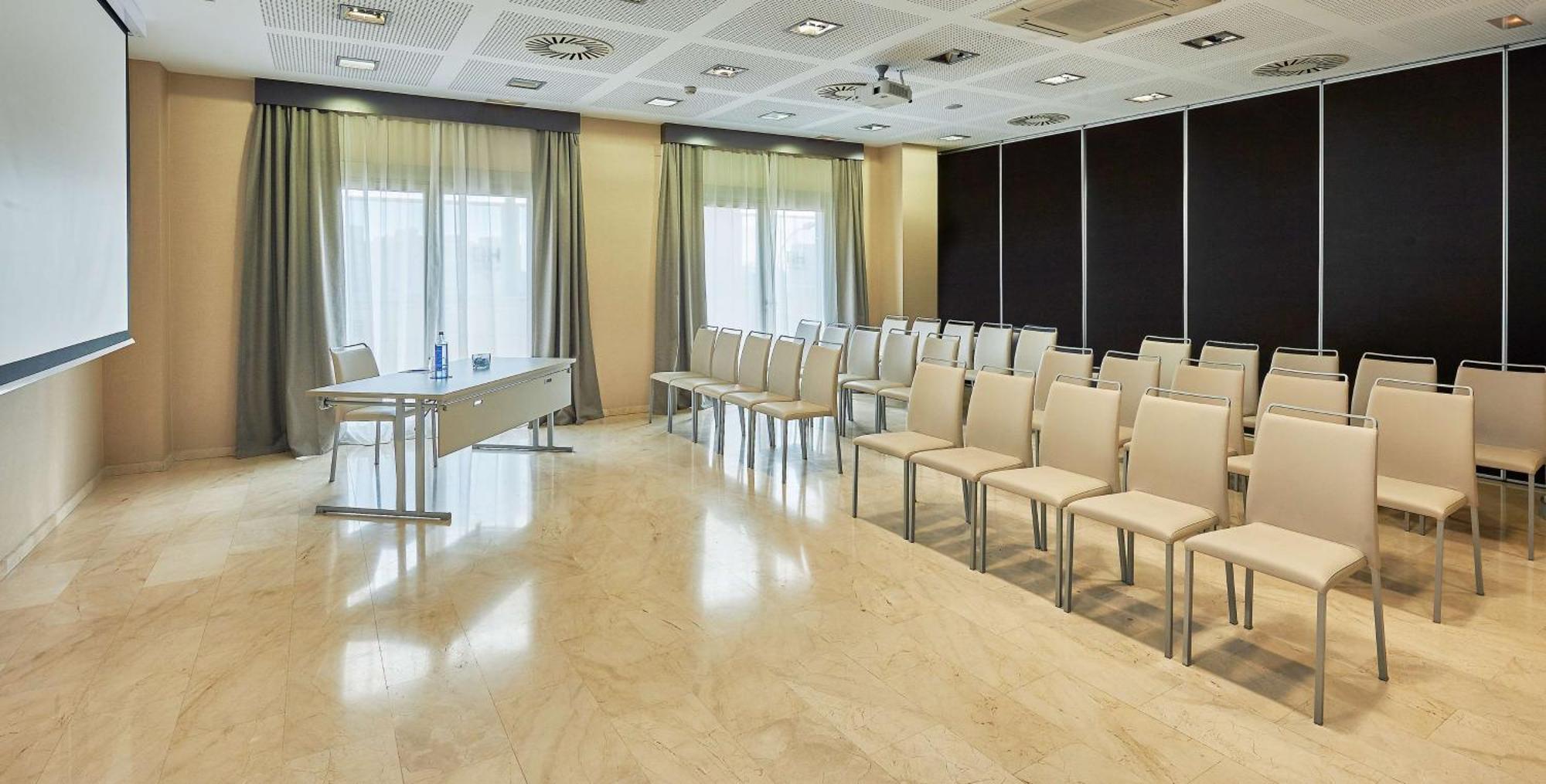 Nh Alicante Kültér fotó